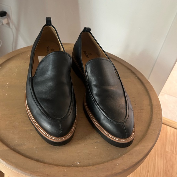 susina kellen loafer